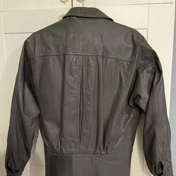 Ladies leather bomber jacket - Picture 2 of 3